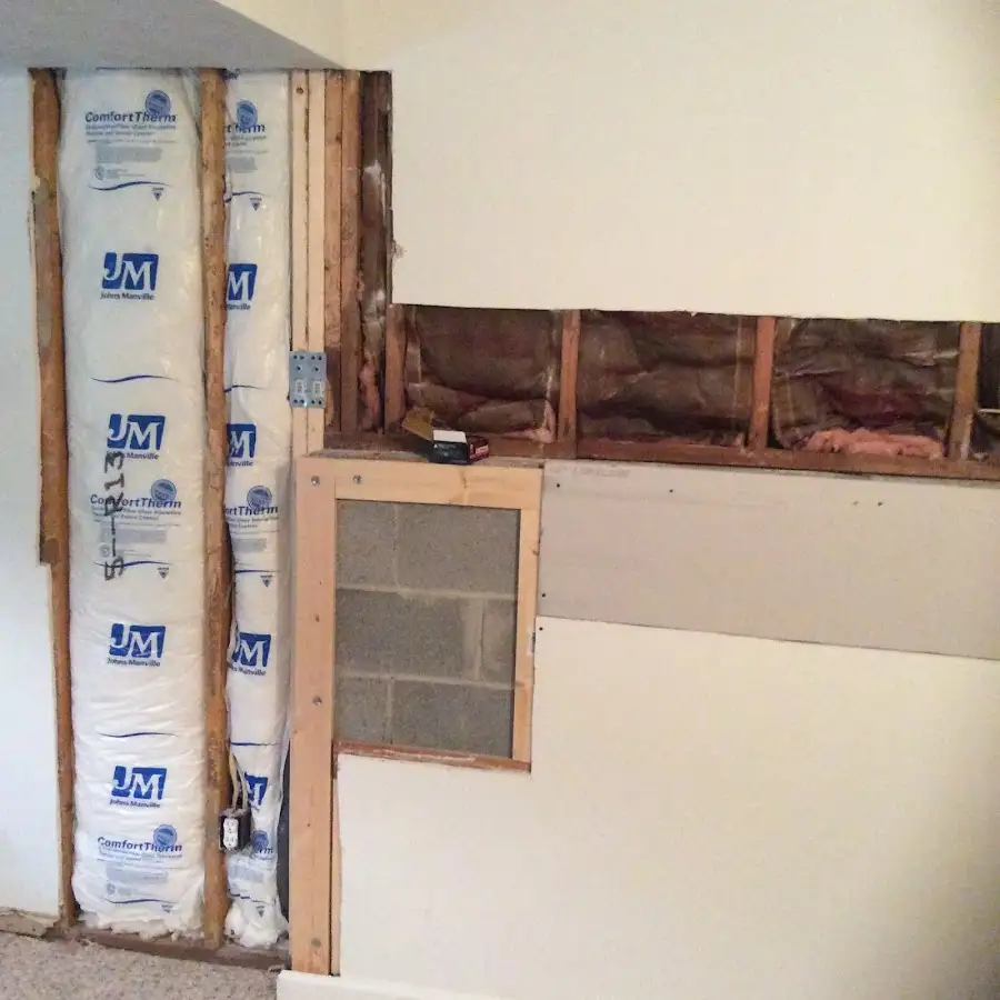 Wall insulation replacement during Structural Drying in Lebanon